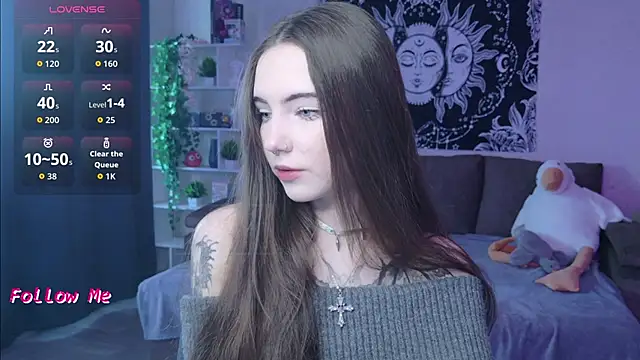 naugghtynikki online show from 10.06.25