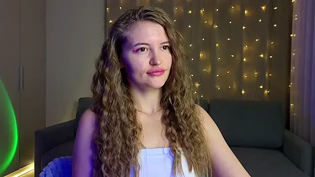 TesssaHart online show from 12.21.25