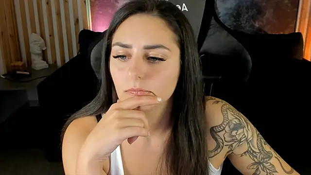 ValeriiMills online show from 09.19.25