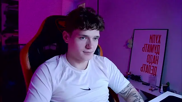 DanyDavis online show from 10.04.25