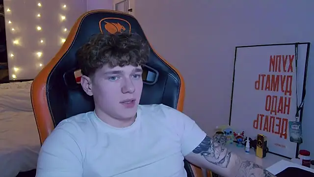 DanyDavis online show from 11.24.25