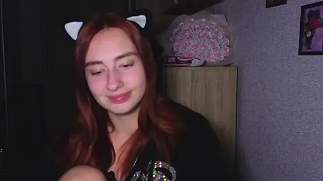 Snapshot of kristi_ginger chatting on 11.01.25 kristi ginger online show from 11.01.25