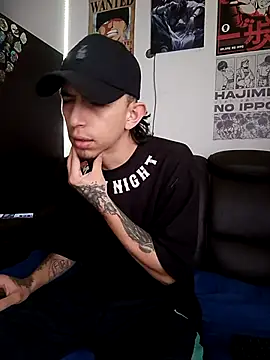 Snapshot of Chris__Jones chatting on 04.10.26 Chris Jones online show from 04.10.26