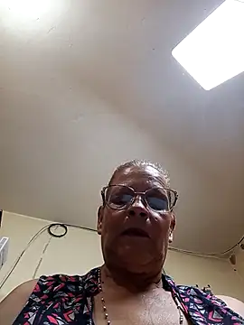 katrina perez online show from 10.06.25