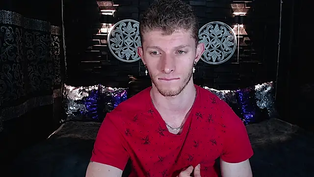 Snapshot of andrewxbi chatting on 09.15.25 andrewxbi online show from 09.15.25