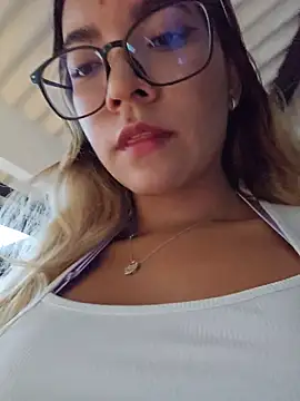 Pretty roxxyy online show from 07.18.26