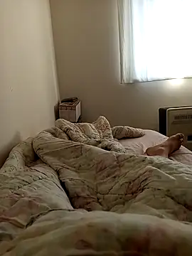 leona633 online show from 12.18.25