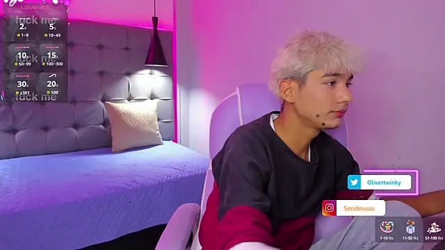 OliverTwinky online show from 09.13.25