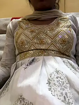 Snapshot of Janvi_1-33 chatting on 09.24.25 Janvi 1-33 online show from 09.24.25