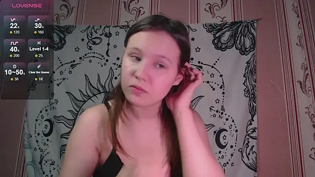 Thighswithspikes online show from 11.25.25