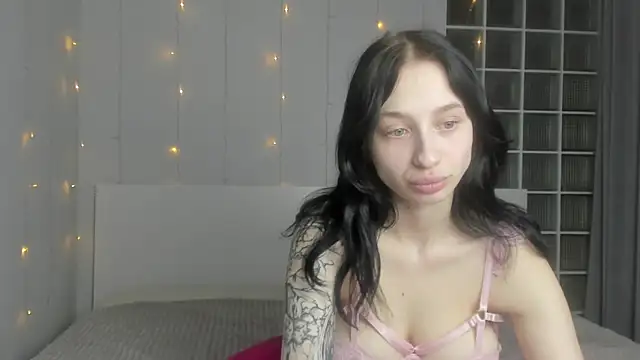 Chatty Alice online show from 10.14.25