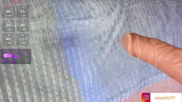 MiaWillis  online show from 09.29.25