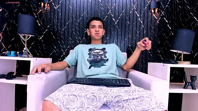 Matt Ruso online show from 10.04.25