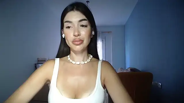 Snapshot of Bellavita_ chatting on 09.18.25 Bellavita  online show from 09.18.25