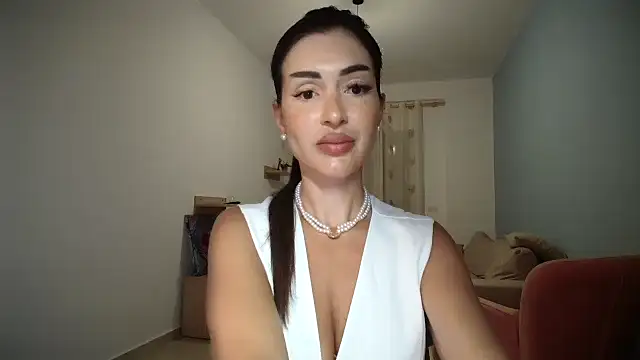 Snapshot of Bellavita_ chatting on 09.21.25 Bellavita  online show from 09.21.25