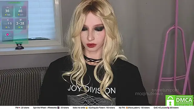 sweetuniporn online show from 10.24.25