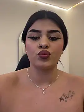 Kariina  69 online show from 12.05.25