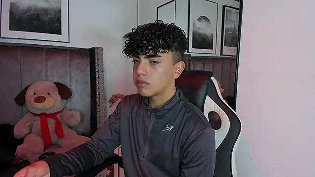 Niick Twink online show from 09.11.25
