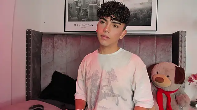 Niick Twink online show from 09.13.25