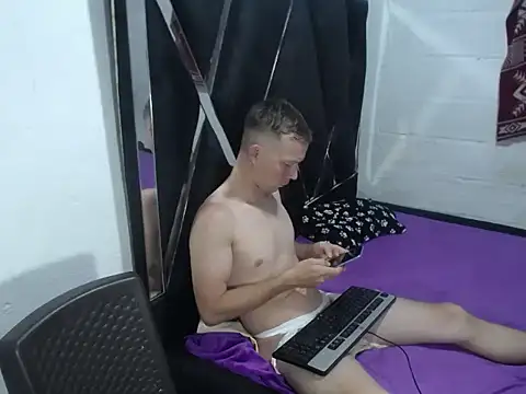 hot mann11 online show from 10.05.25