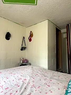 Snapshot of Baby__Otaku chatting on 10.05.25 Baby Otaku online show from 10.05.25