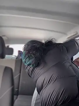 MeekyRich online show from 11.11.25