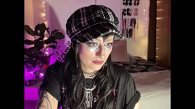 ELENA UMBRA online show from 01.15.26