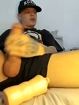 Snapshot of erickdlima1 chatting on 10.08.25 erickdlima1 online show from 10.08.25