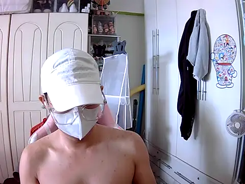 Snapshot of sky69fatfat chatting on 10.25.25 sky69fatfat online show from 10.25.25