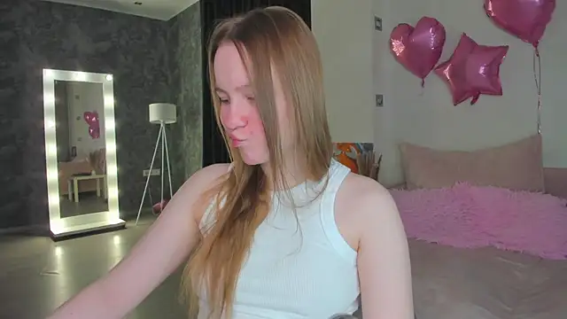 Snapshot of Candy_Cansew chatting on 05.28.26 Candy Cansew online show from 05.28.26