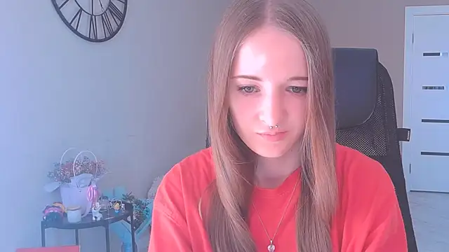 KateKayer online show from 09.11.25