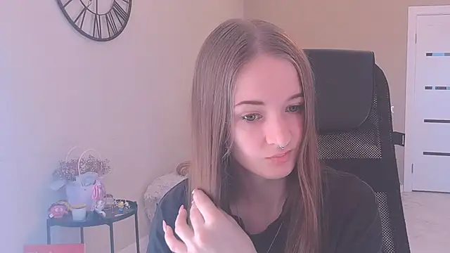 KateKayer online show from 09.21.25