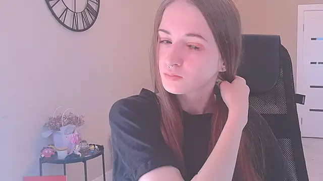 KateKayer online show from 09.23.25