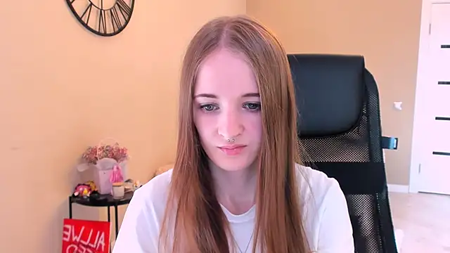 KateKayer online show from 10.19.25