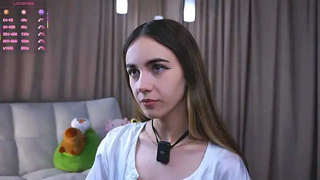 Snapshot of CupSizeGirl chatting on 09.27.25 CupSizeGirl online show from 09.27.25