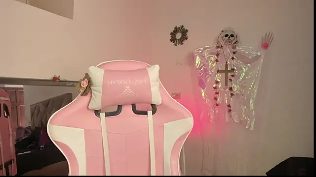 Paprika  online show from 10.26.25