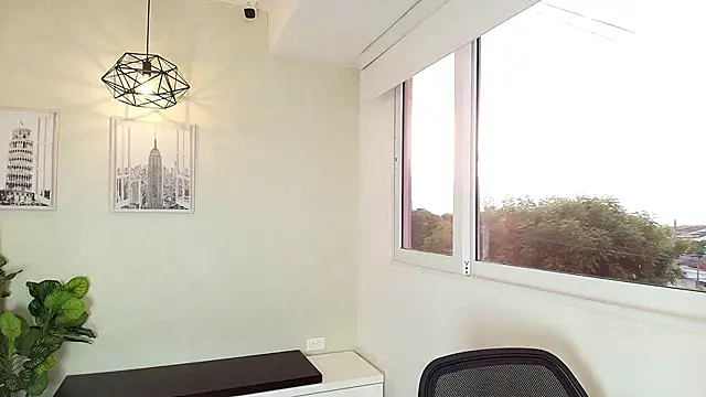 Snapshot of _Victoria_Collins chatting on 09.17.25  Victoria Collins online show from 09.17.25