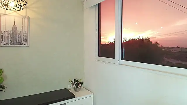 Snapshot of _Victoria_Collins chatting on 10.02.25  Victoria Collins online show from 10.02.25