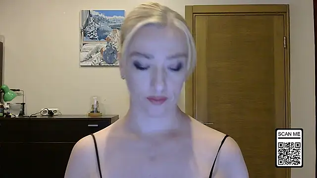 Snapshot of Wild_Silk_Desire chatting on 09.21.25 Wild Silk Desire online show from 09.21.25