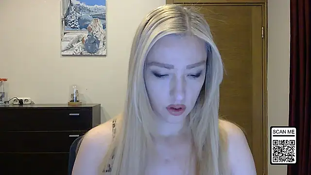 Snapshot of Wild_Silk_Desire chatting on 10.06.25 Wild Silk Desire online show from 10.06.25