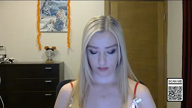 Snapshot of Wild_Silk_Desire chatting on 11.01.25 Wild Silk Desire online show from 11.01.25