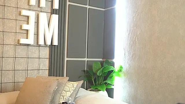 Susan wall online show from 09.12.25