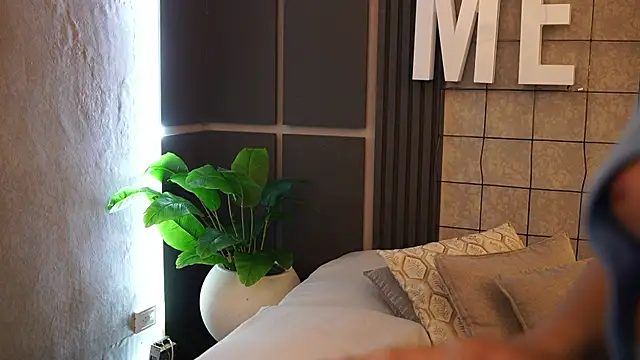 Susan wall online show from 10.18.25