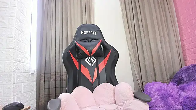  Alice Abby online show from 09.25.25