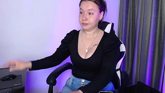 Snapshot of mariaana__222 chatting on 10.02.25 mariaana 222 online show from 10.02.25