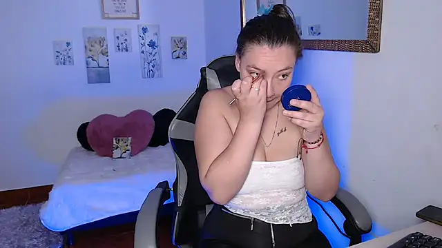 Snapshot of mariaana__222 chatting on 02.06.26 mariaana 222 online show from 02.06.26