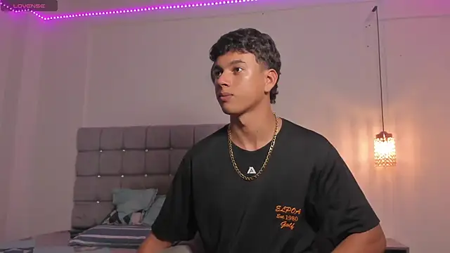 Santy Stump online show from 11.01.25