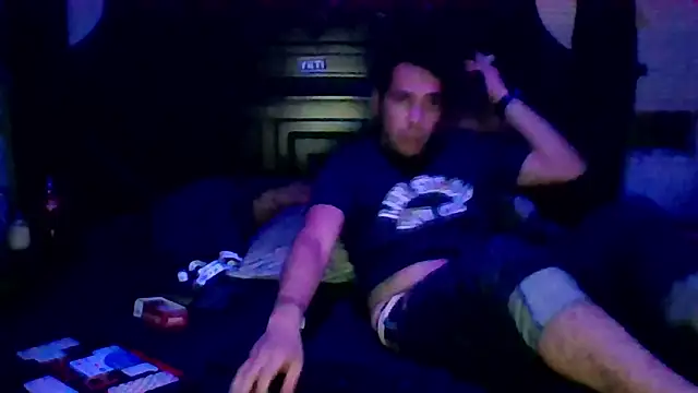 Snapshot of Gc-g chatting on 09.28.25 Gc-g online show from 09.28.25