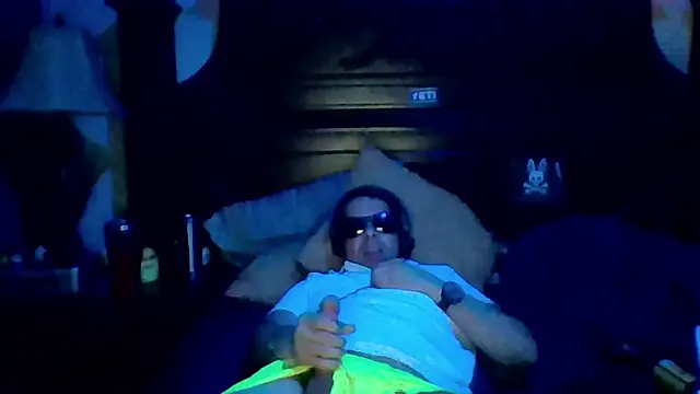 Snapshot of Gc-g chatting on 10.02.25 Gc-g online show from 10.02.25