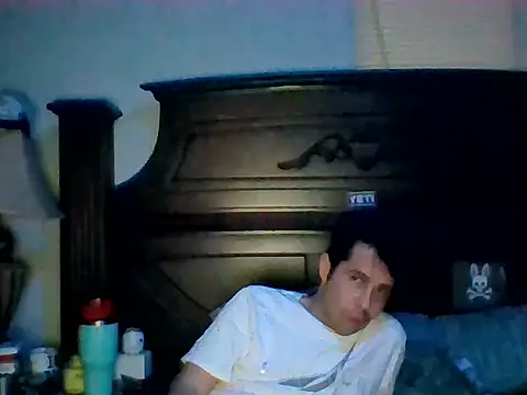 Snapshot of Gc-g chatting on 10.04.25 Gc-g online show from 10.04.25